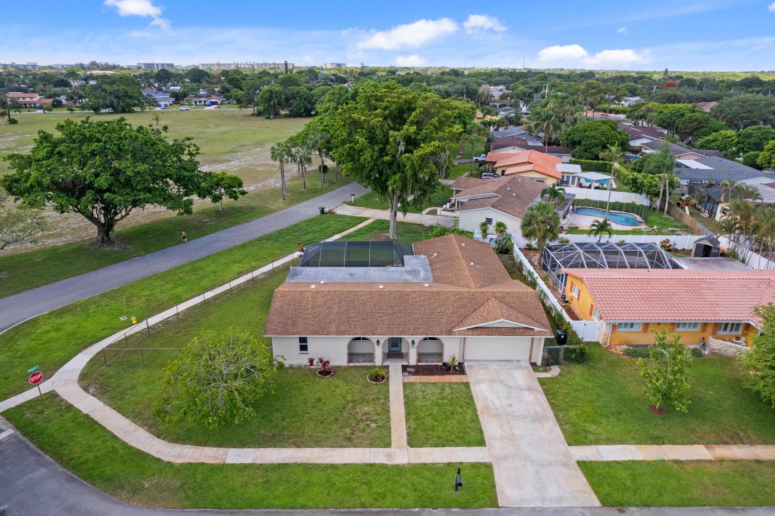 COCONUT CREEK 11TH SEC - Residential