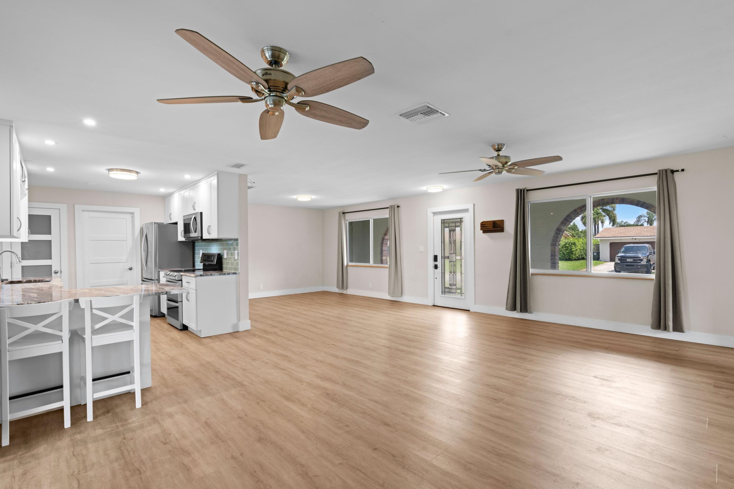 COCONUT CREEK 11TH SEC - Residential