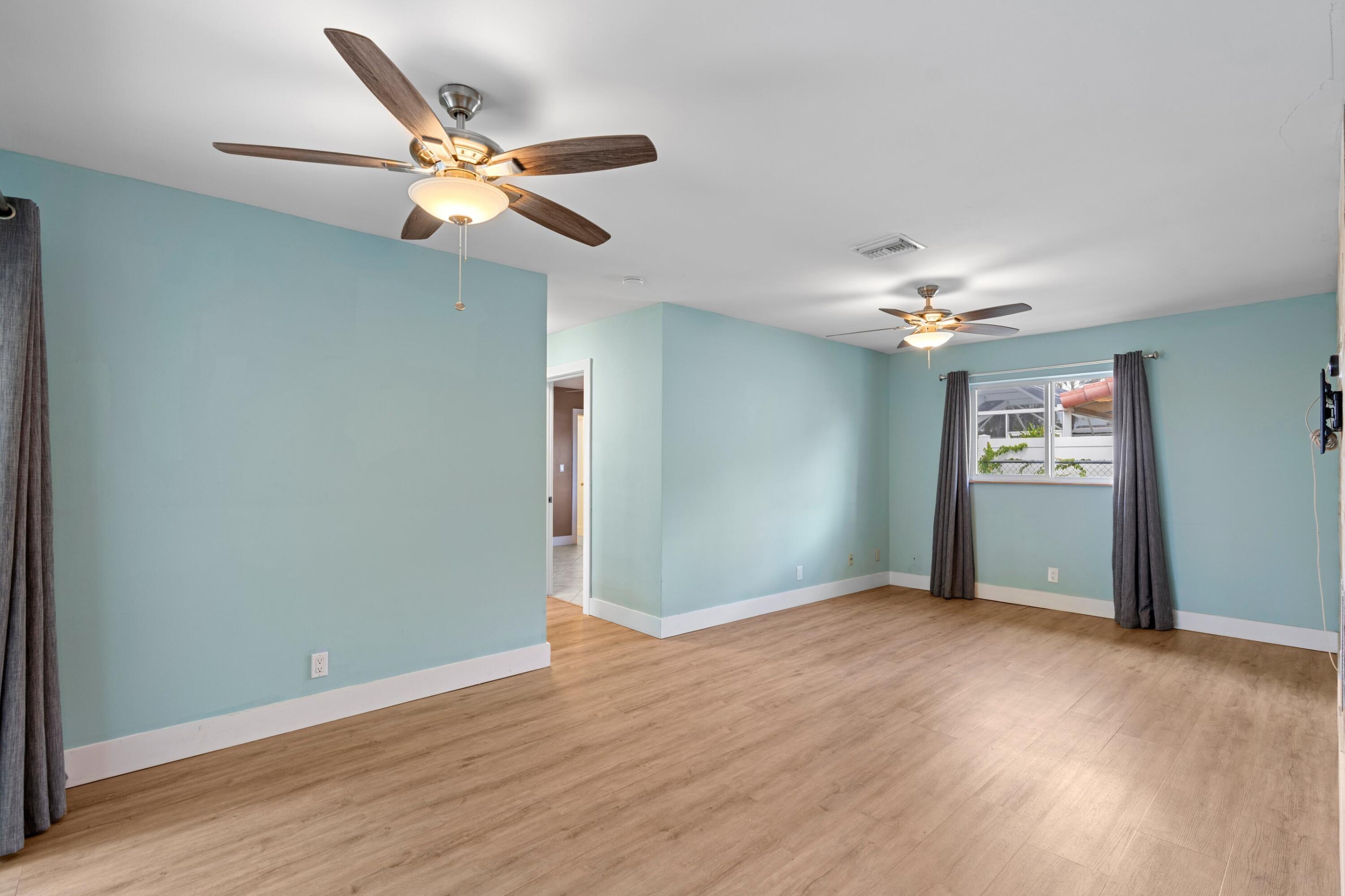 COCONUT CREEK 11TH SEC - Residential