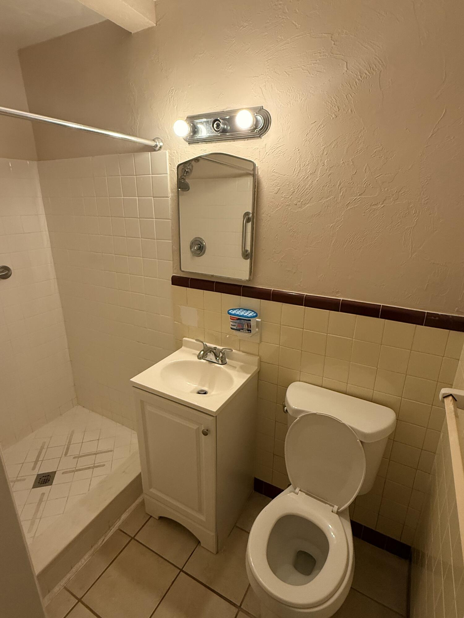 Atlantic View 2 27-21 B - Residential Lease