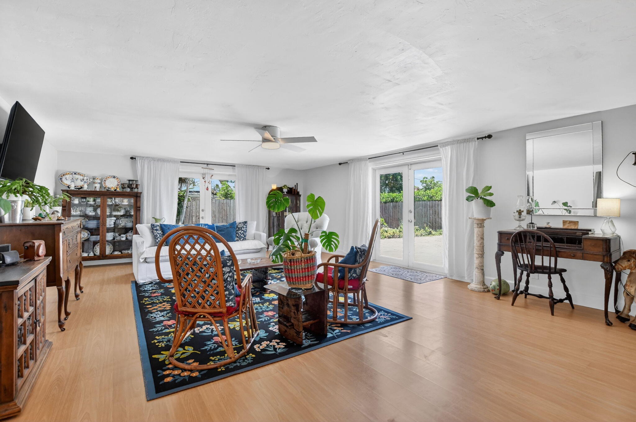 ROYAL OAK HILLS 1ST SEC - Residential Lease