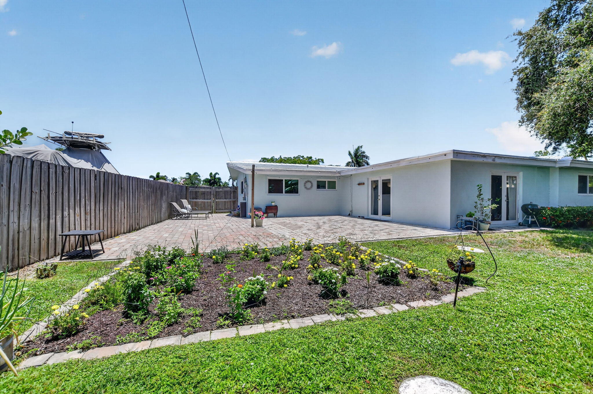ROYAL OAK HILLS 1ST SEC - Residential Lease