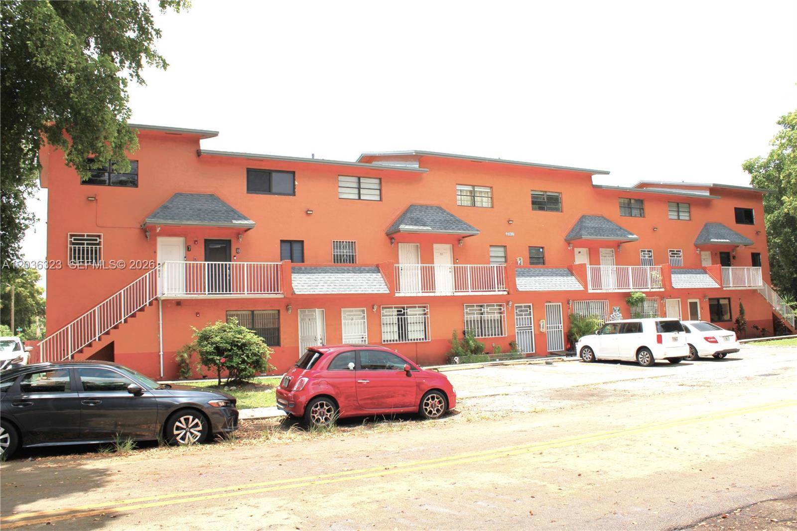 ALHAMBRA VI CONDO - Residential Lease
