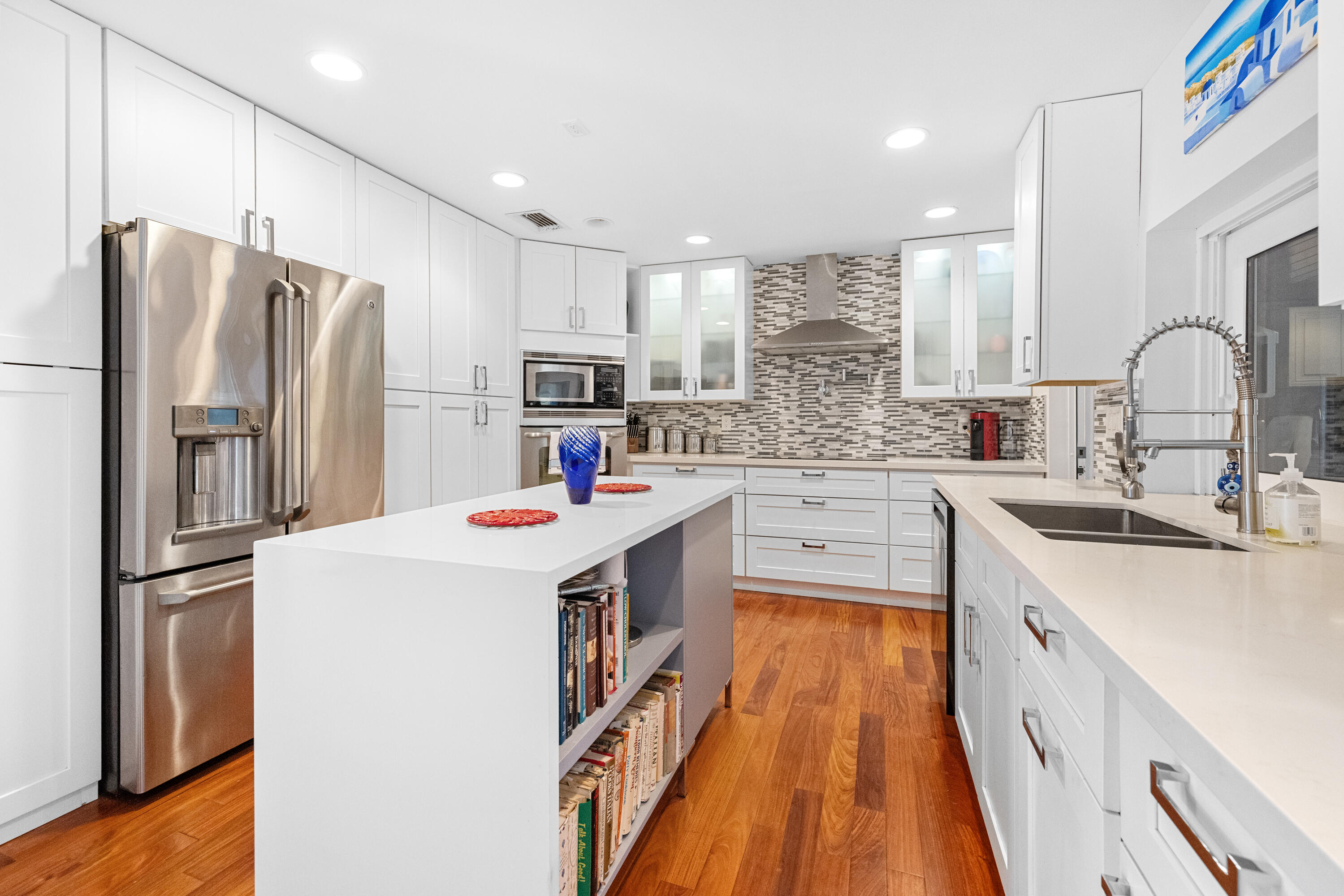 CORAL KEY VILLAS 2ND SEC - Residential