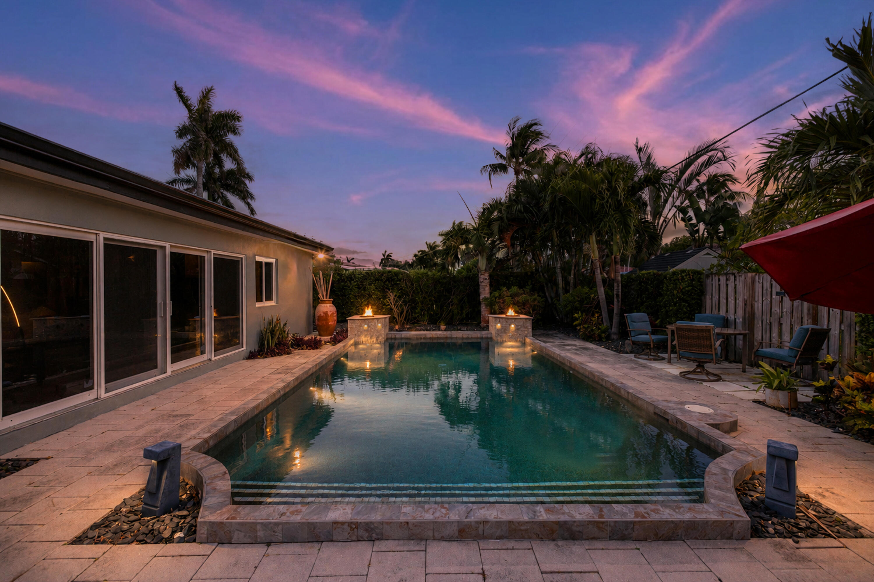 CORAL KEY VILLAS 2ND SEC - Residential