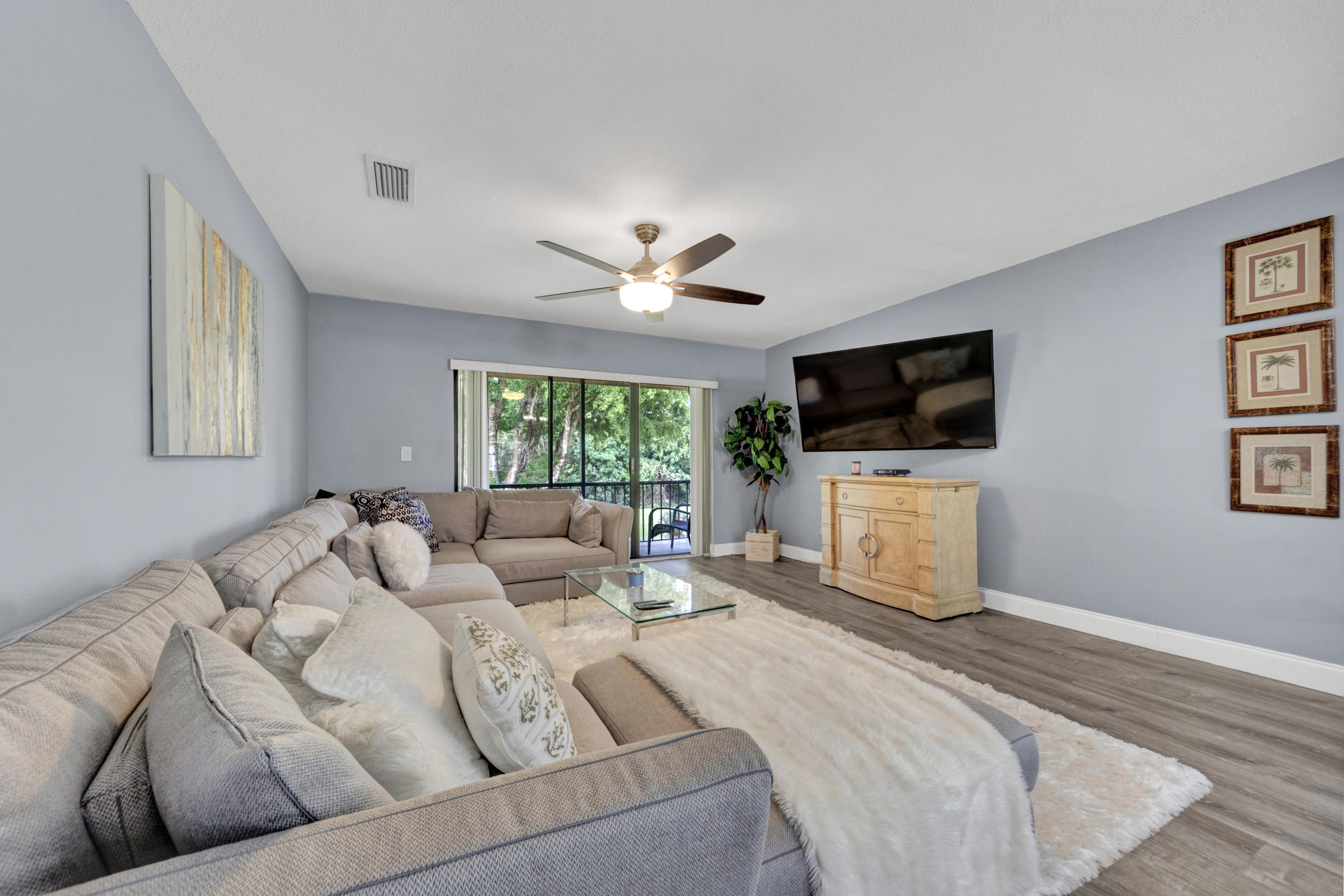 HORIZONS OF BOCA LAGO CONDO - Residential Lease