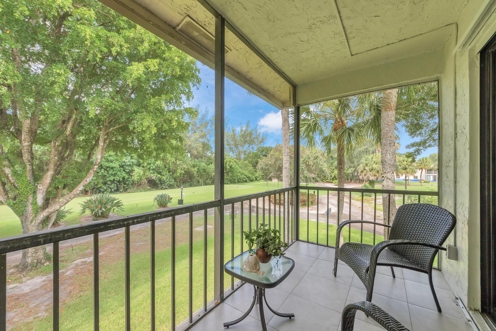 HORIZONS OF BOCA LAGO CONDO - Residential Lease