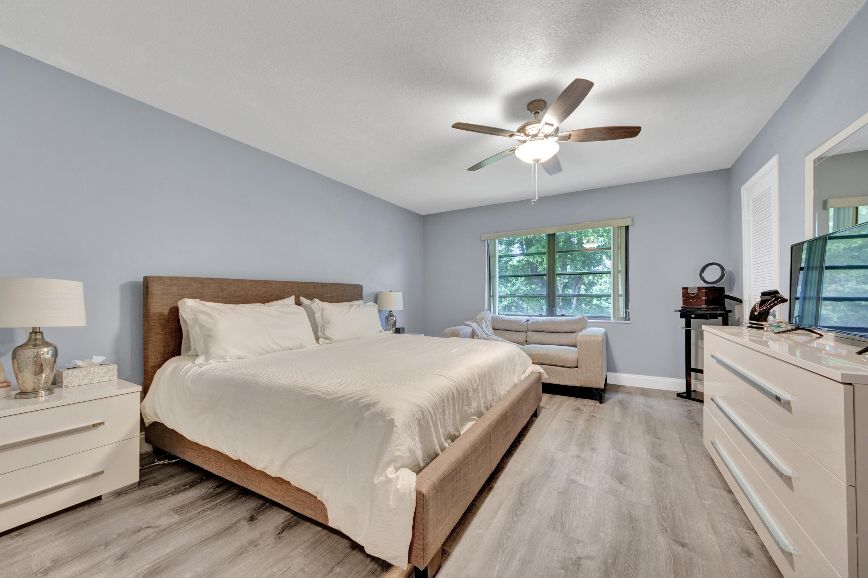 HORIZONS OF BOCA LAGO CONDO - Residential Lease