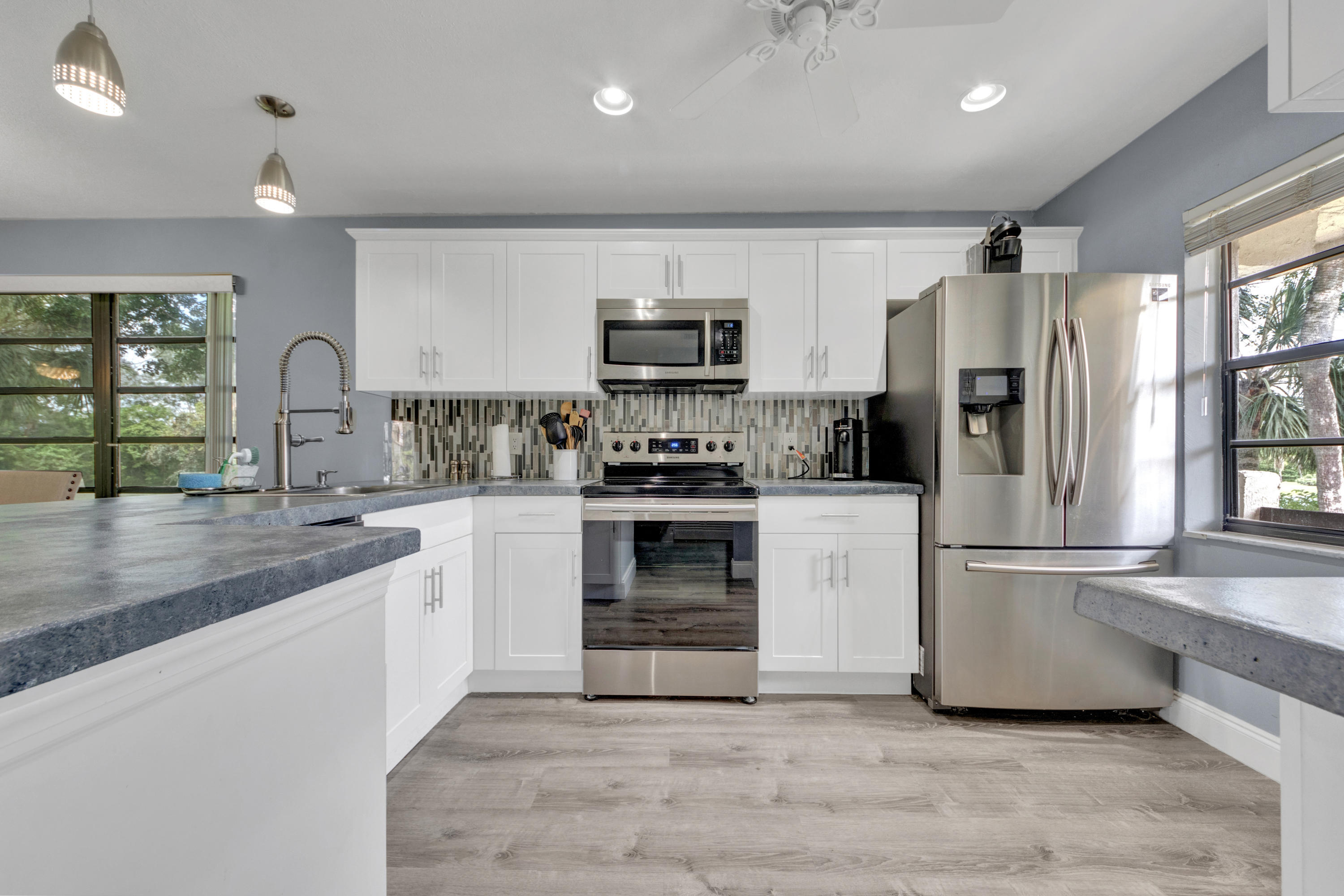 HORIZONS OF BOCA LAGO CONDO - Residential Lease