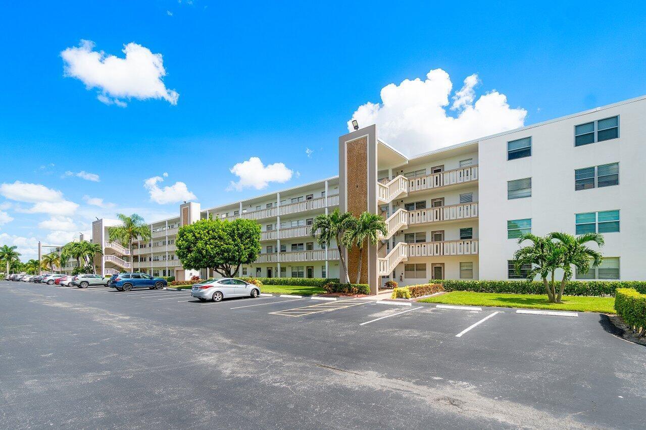 REXFORD AT CENTURY VILLAGE CONDO - Residential