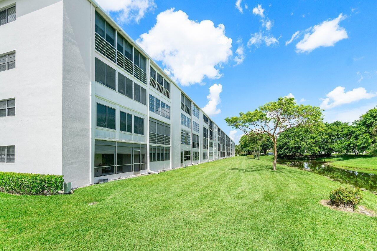 REXFORD AT CENTURY VILLAGE CONDO - Residential