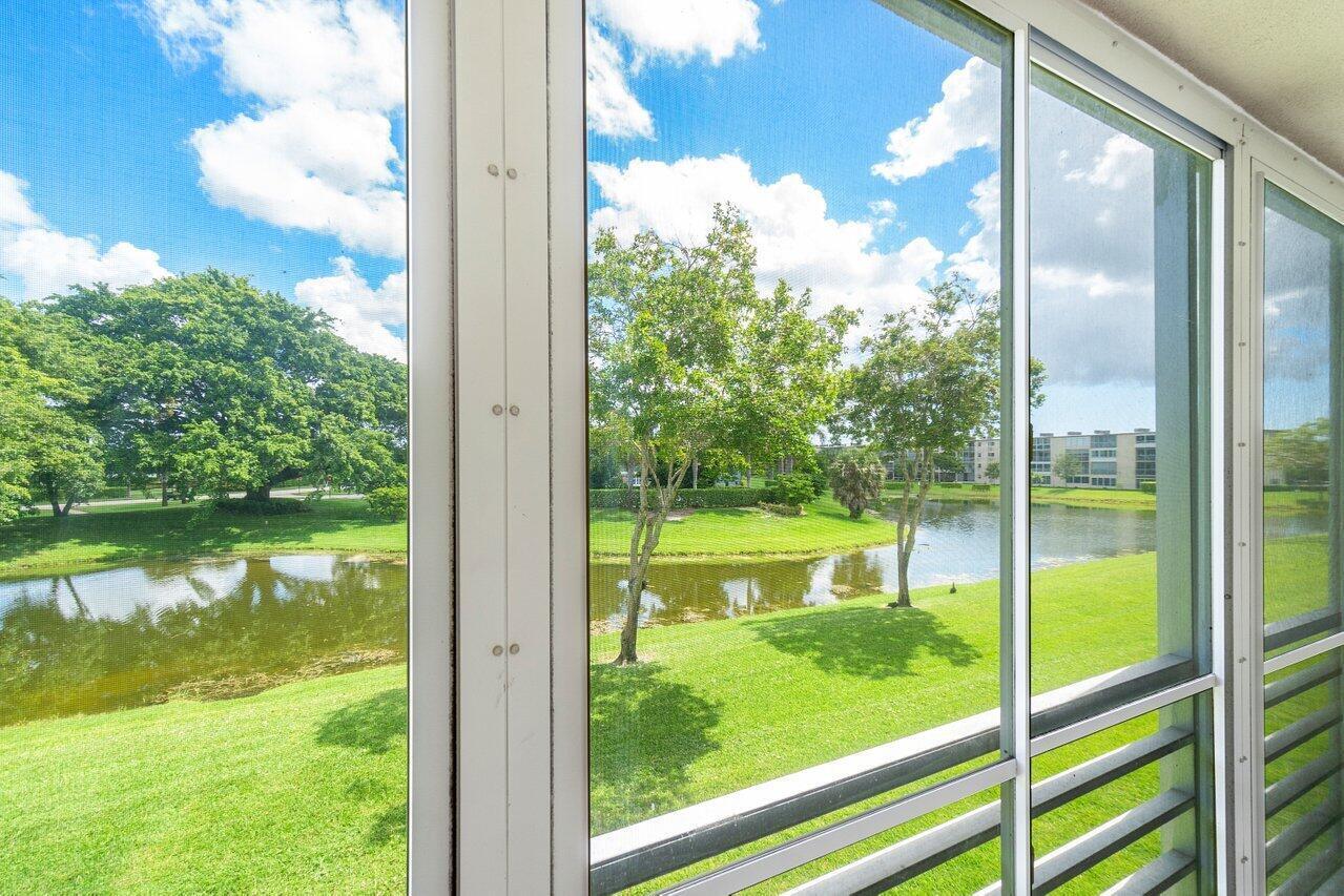 REXFORD AT CENTURY VILLAGE CONDO - Residential