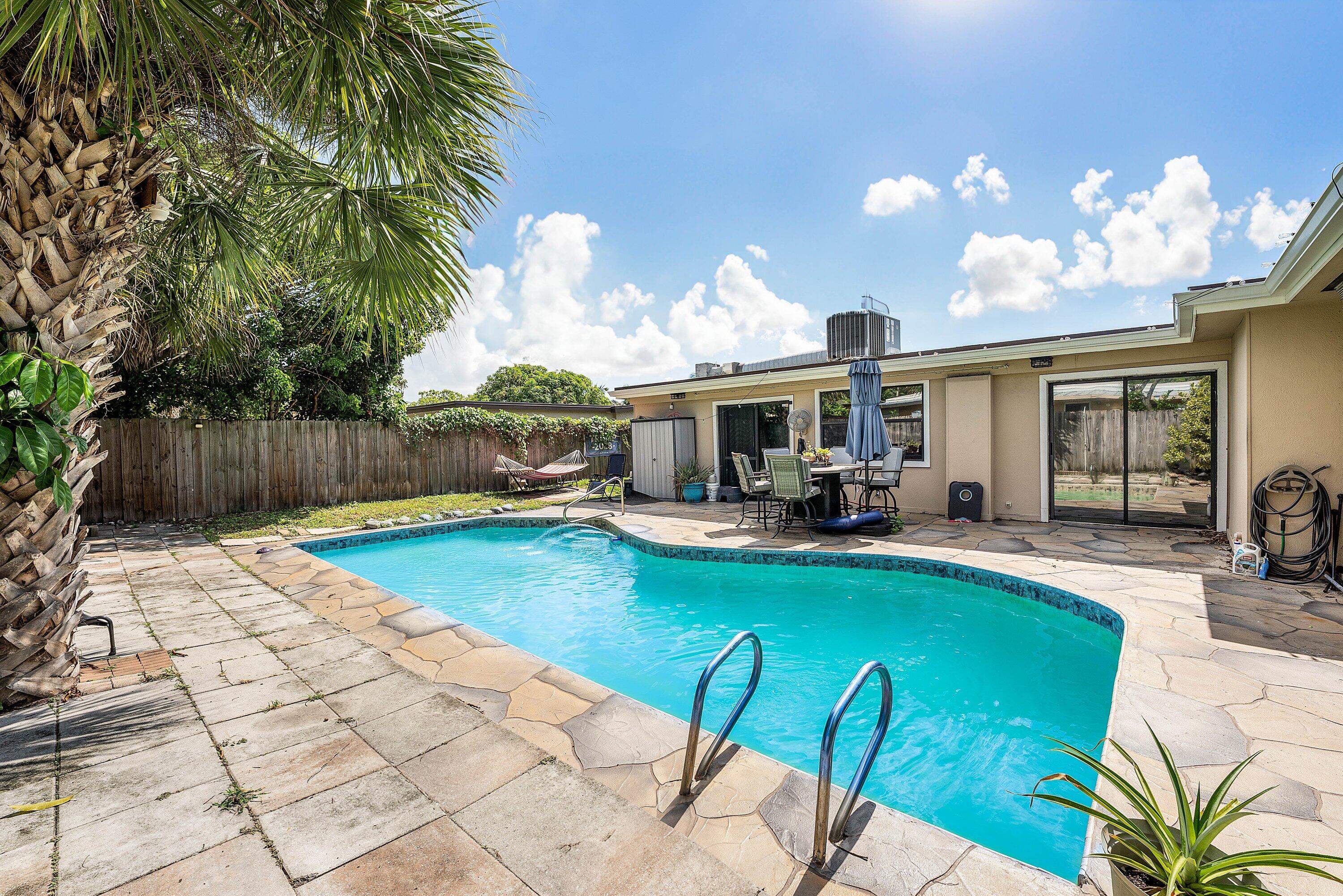 FOREST HILL VILLAGE 4 - Residential