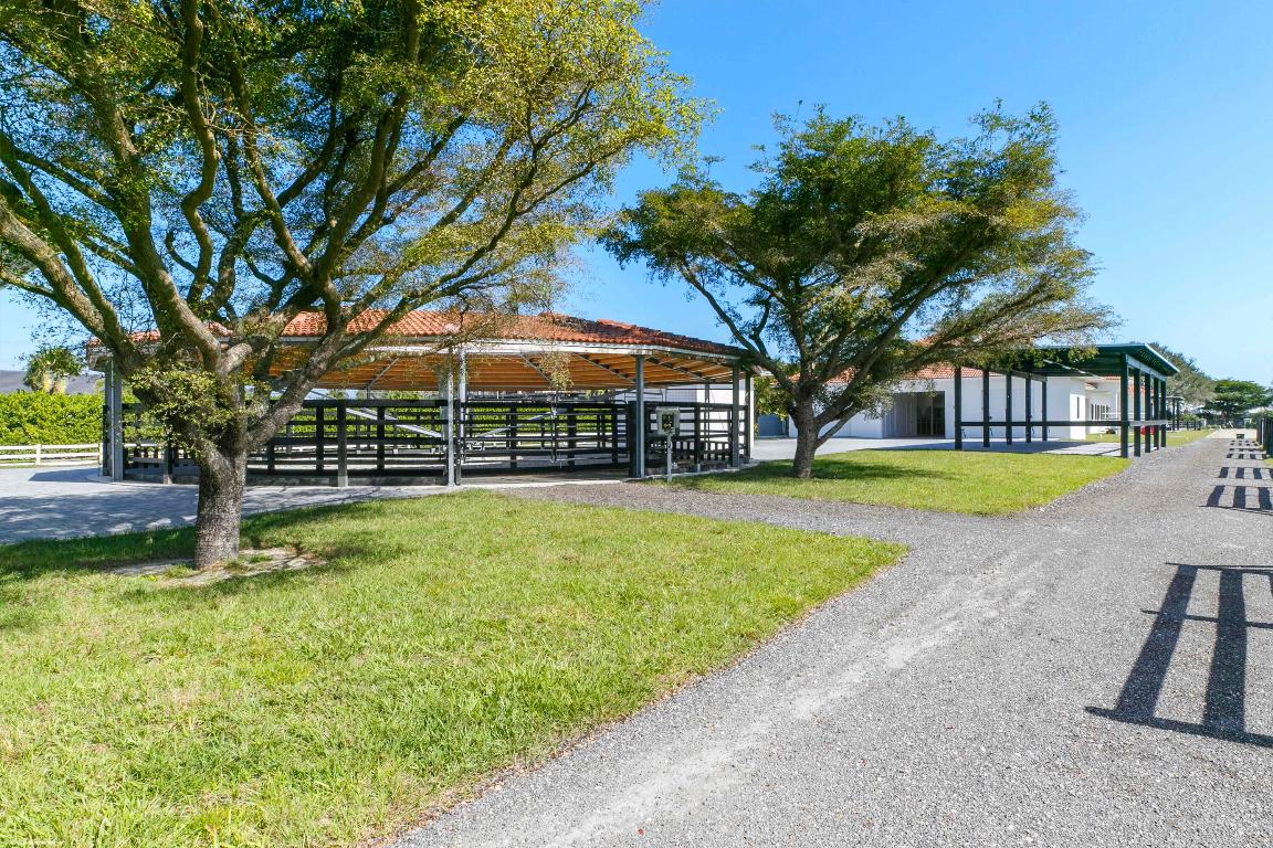 PALM BEACH POINT - Residential