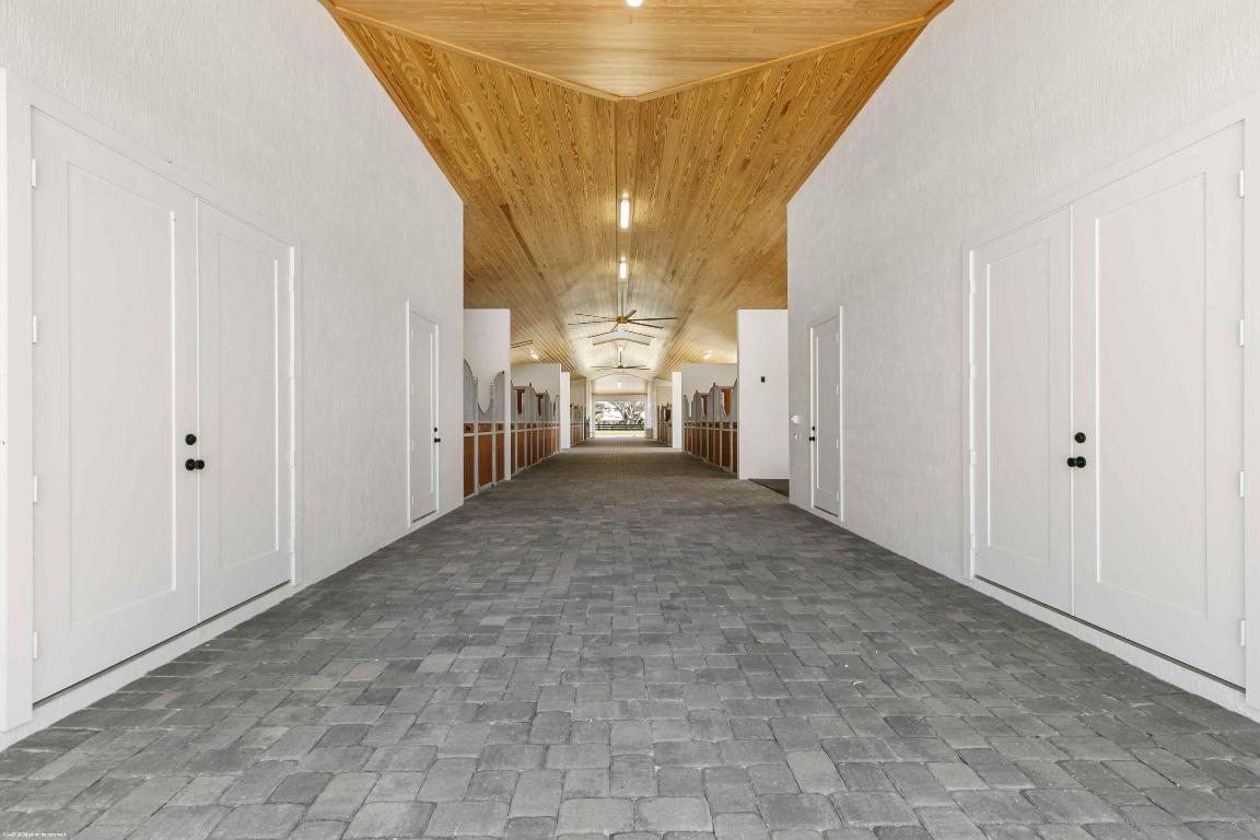 PALM BEACH POINT - Residential