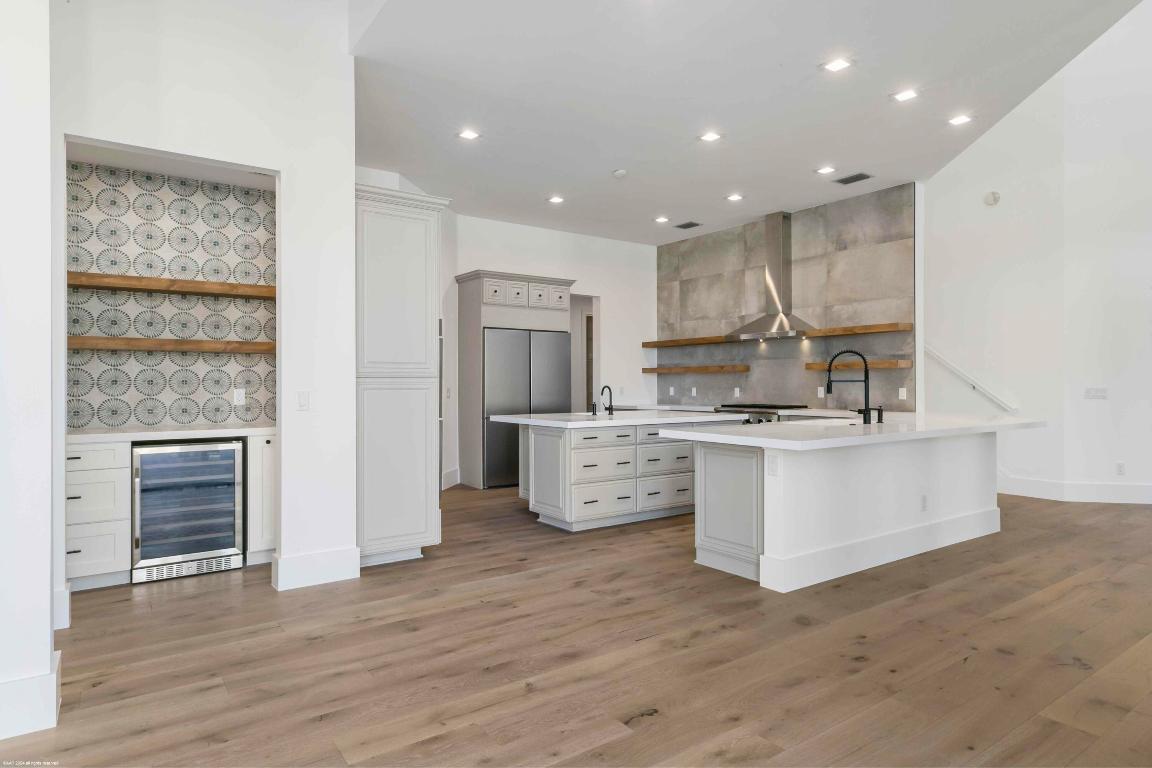 PALM BEACH POINT - Residential