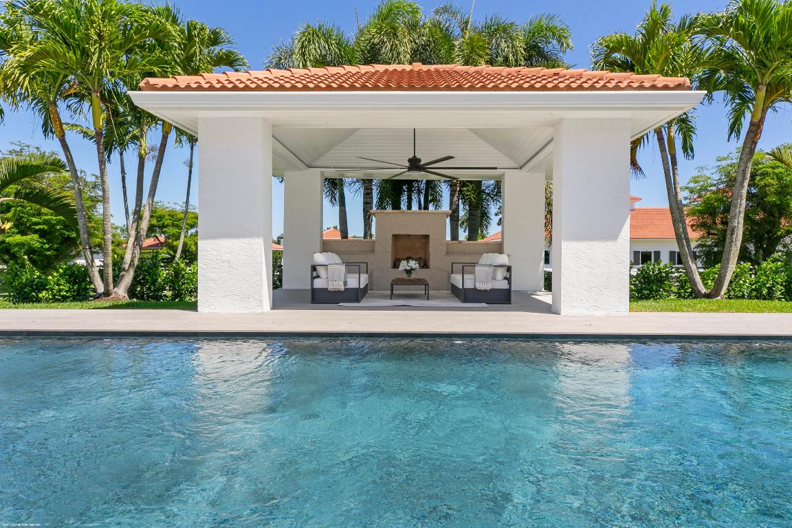 PALM BEACH POINT - Residential