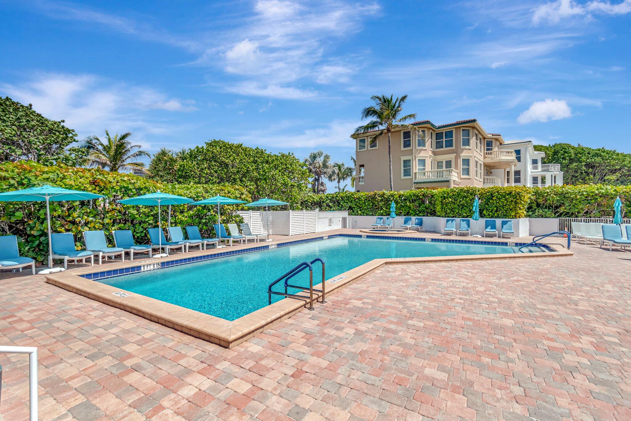 BRAEMAR ISLE CONDO - Residential