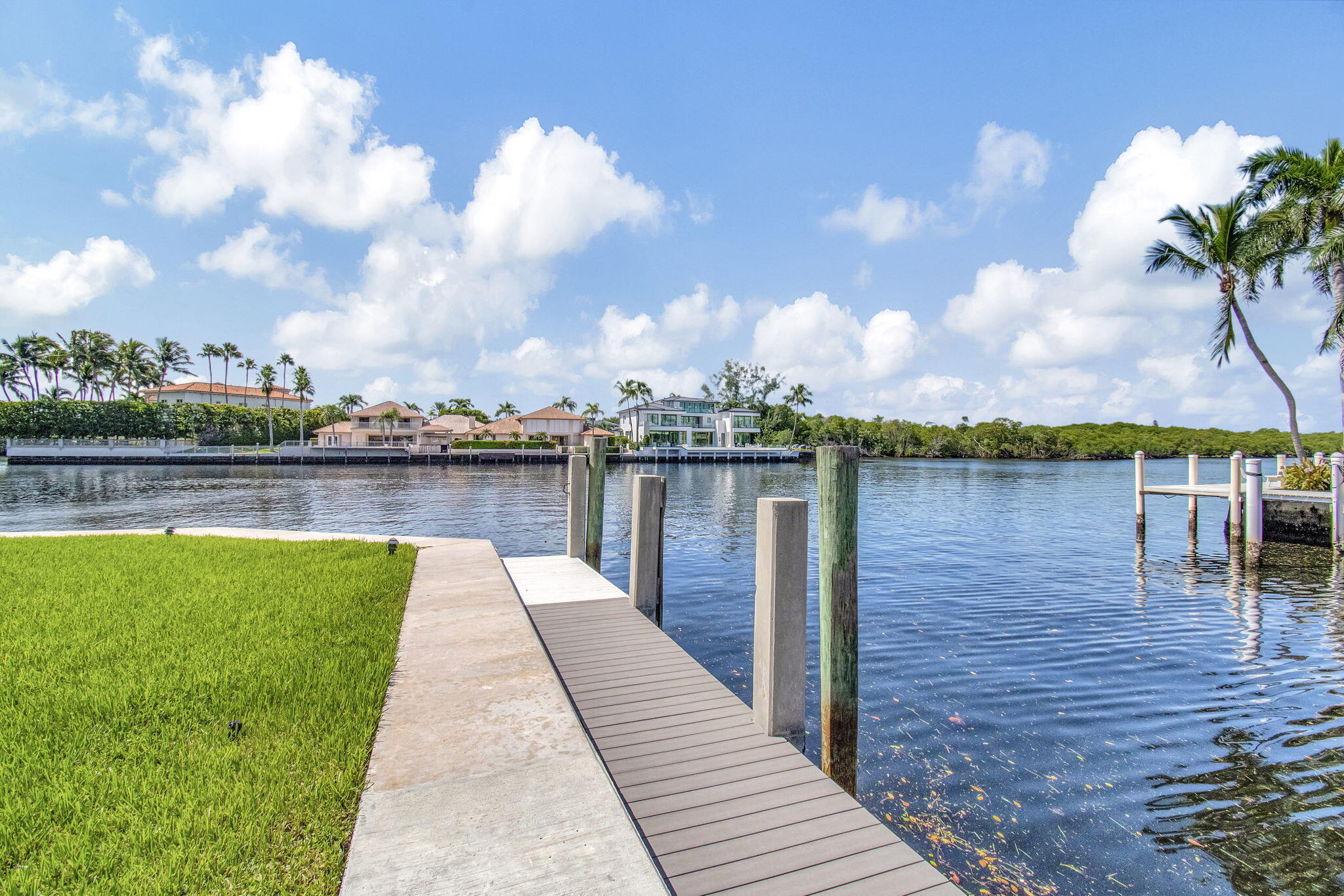BRAEMAR ISLE CONDO - Residential