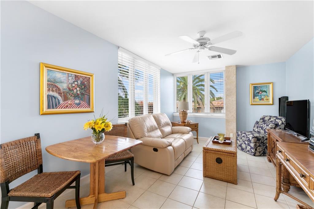 DEL LAGO ISLE 42-2 B - Residential