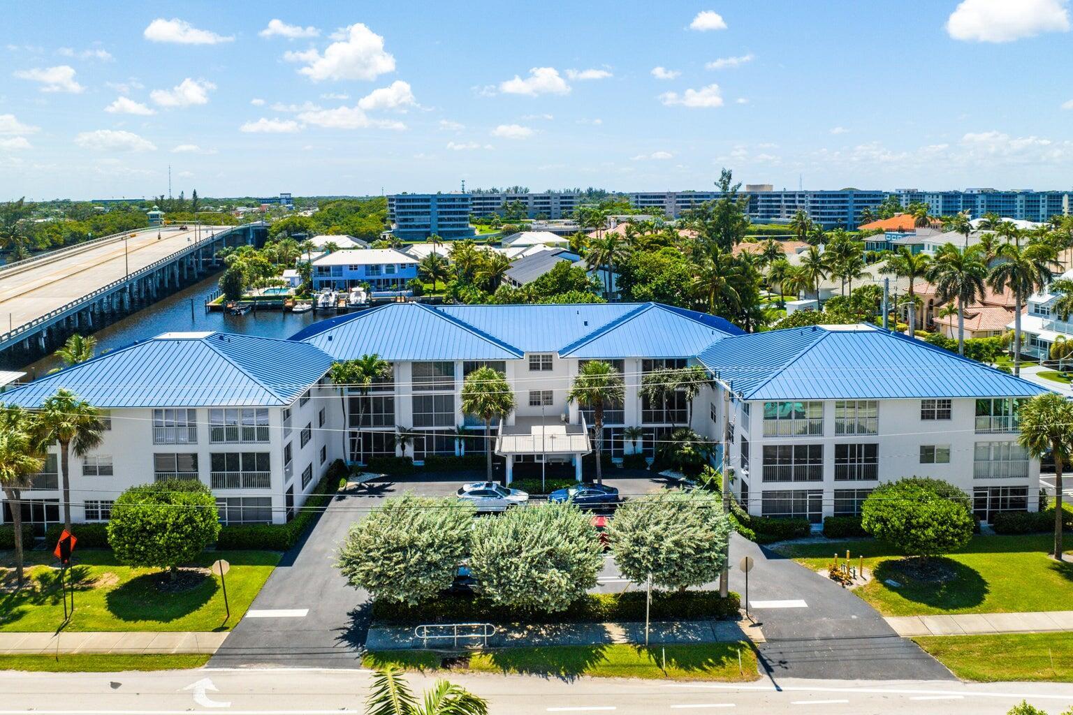DELHAVEN CONDO - Residential Lease