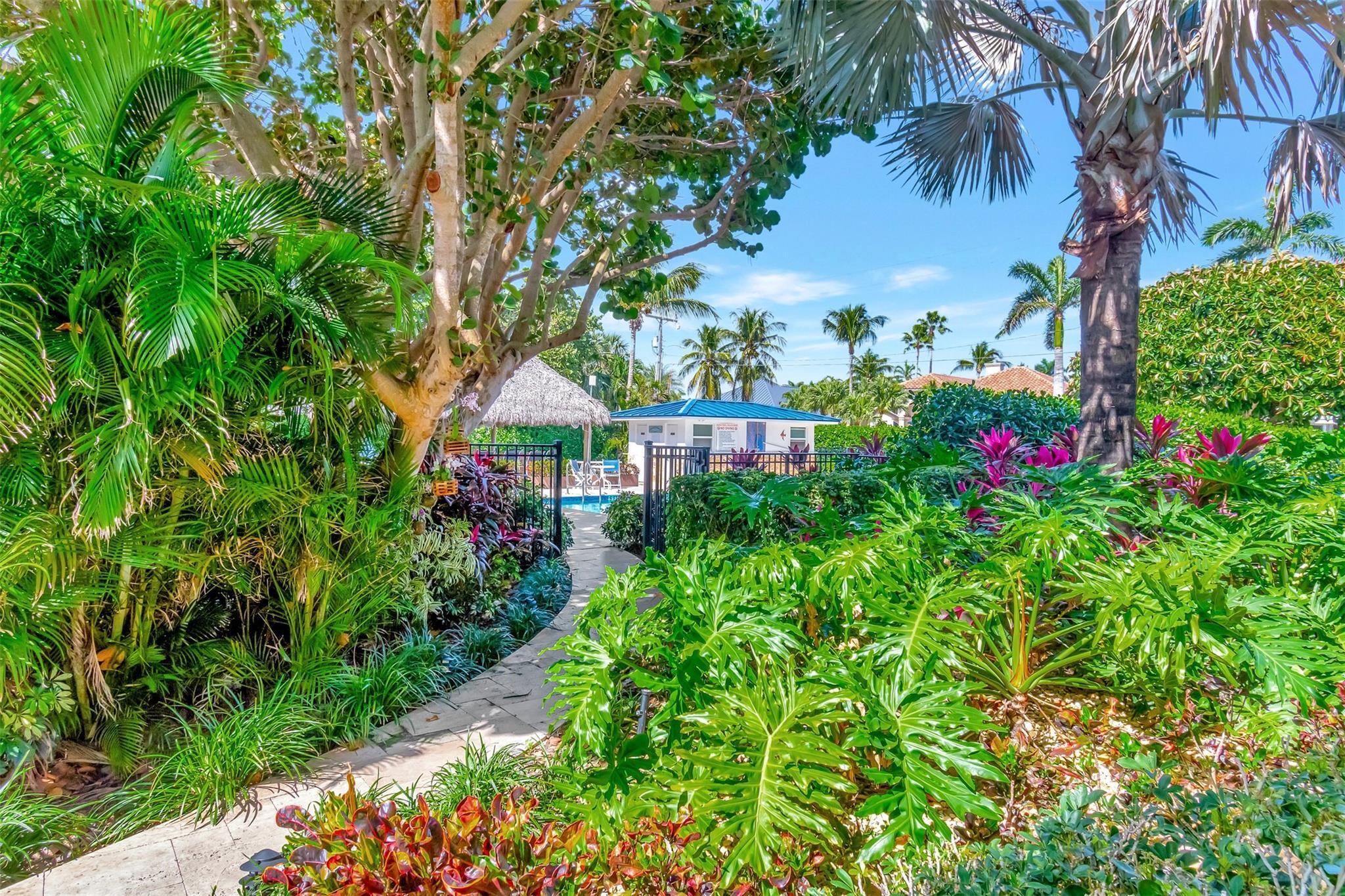 DELHAVEN CONDO - Residential Lease
