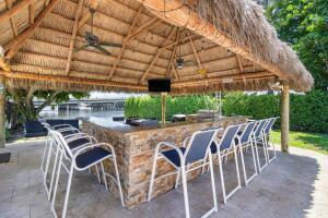DELHAVEN CONDO - Residential Lease