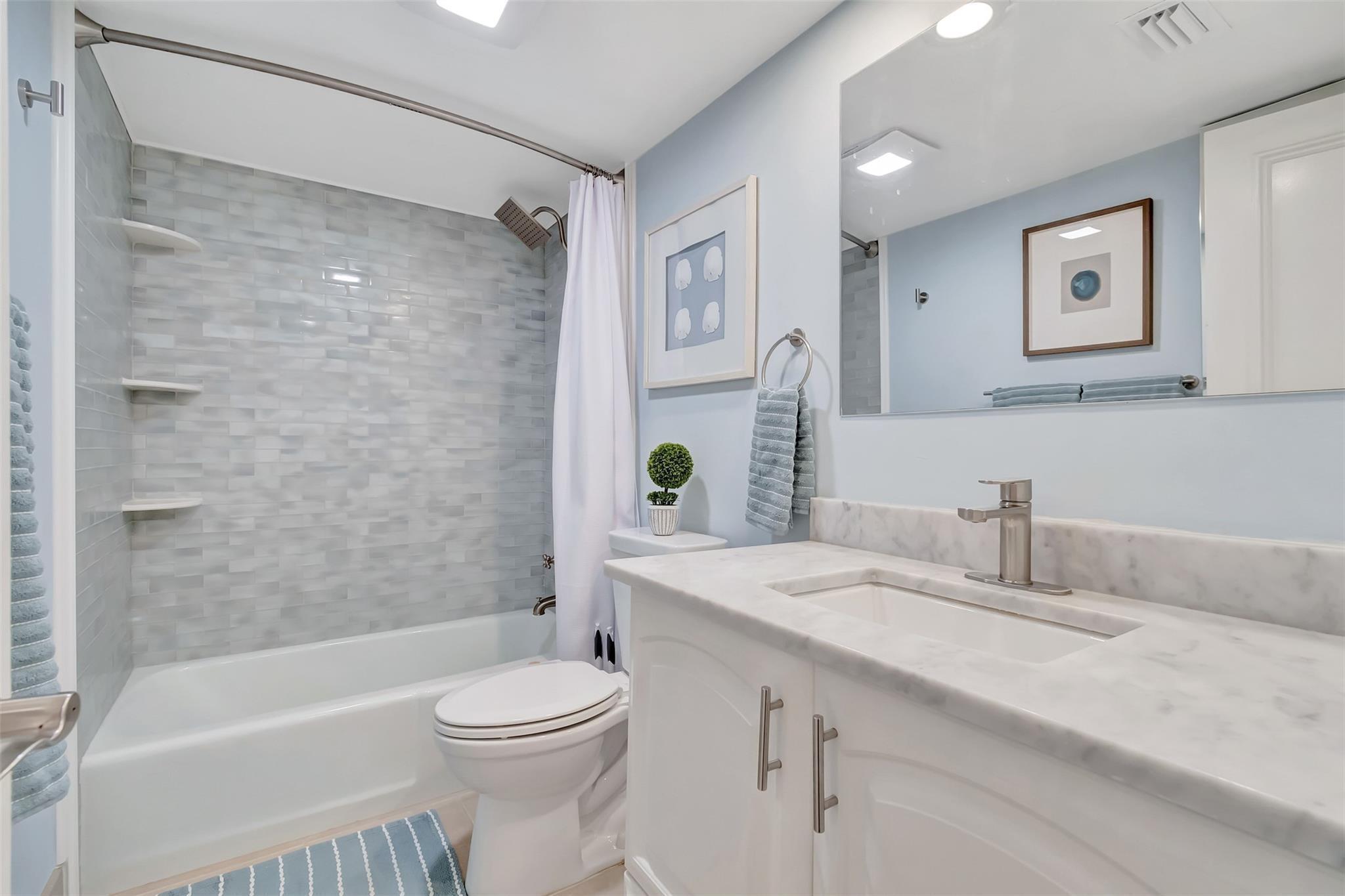 DELHAVEN CONDO - Residential Lease