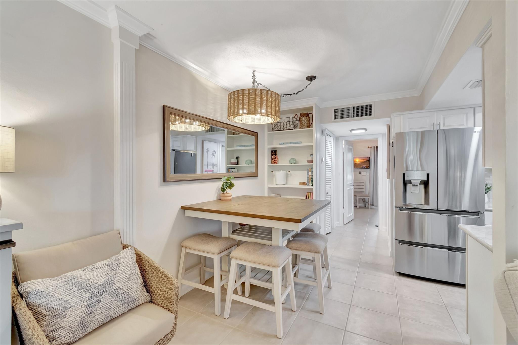 DELHAVEN CONDO - Residential Lease