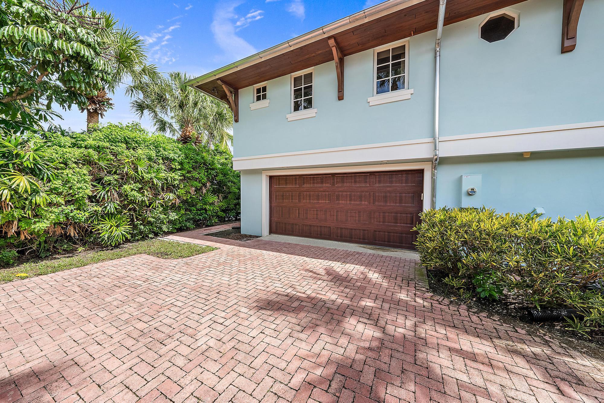 JUPITER INLET BEACH COLONY - Residential