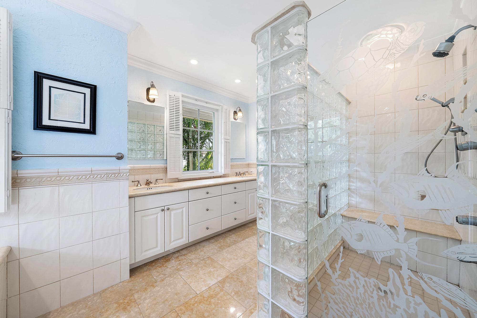 JUPITER INLET BEACH COLONY - Residential