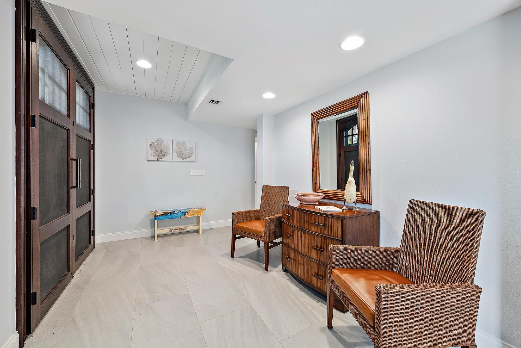 JUPITER INLET BEACH COLONY - Residential