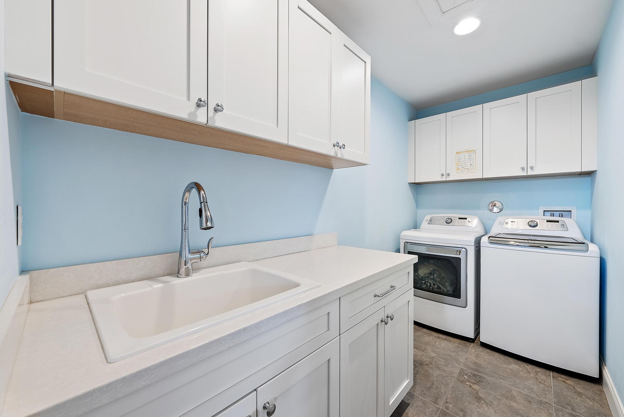 JUPITER INLET BEACH COLONY - Residential