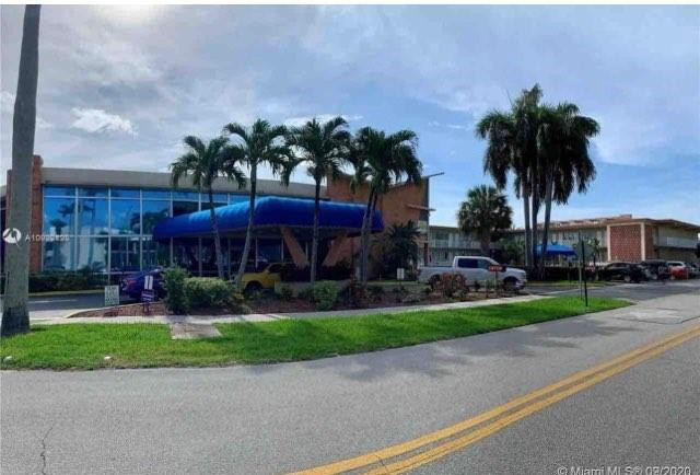 DIPLOMAT GOLF & RACQUET CLUB - Residential Lease