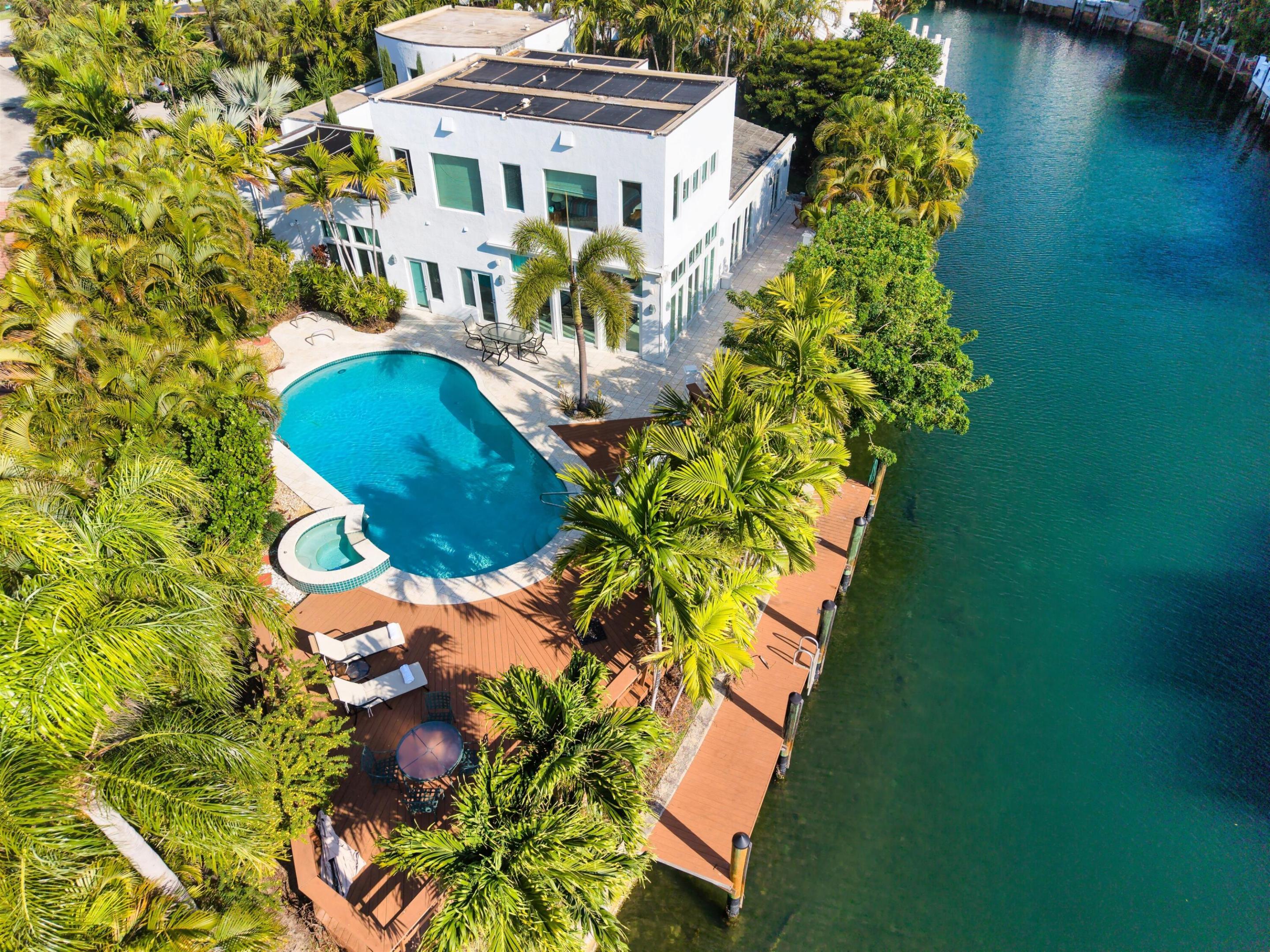 Sun N' Surf - Residential