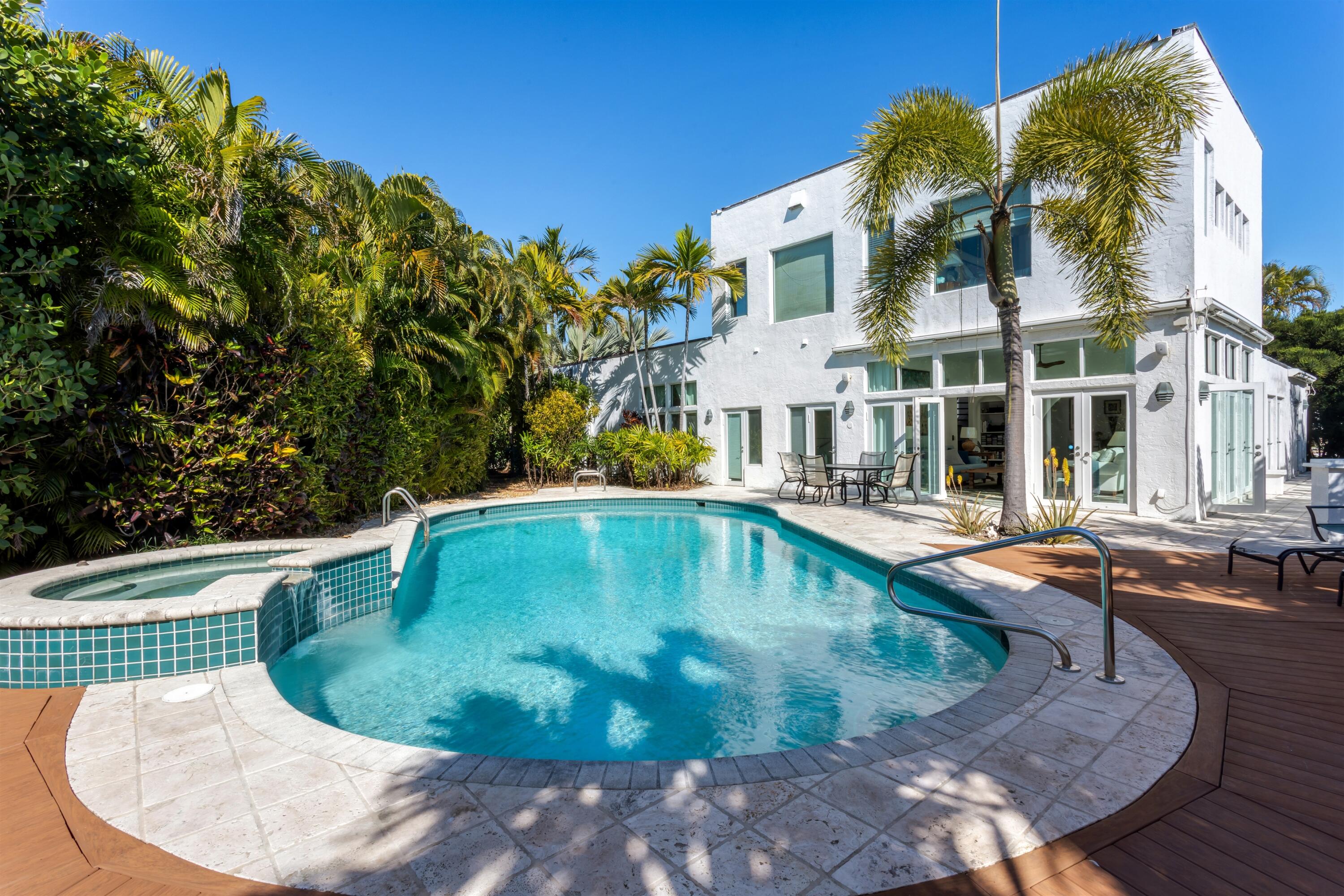 Sun N' Surf - Residential