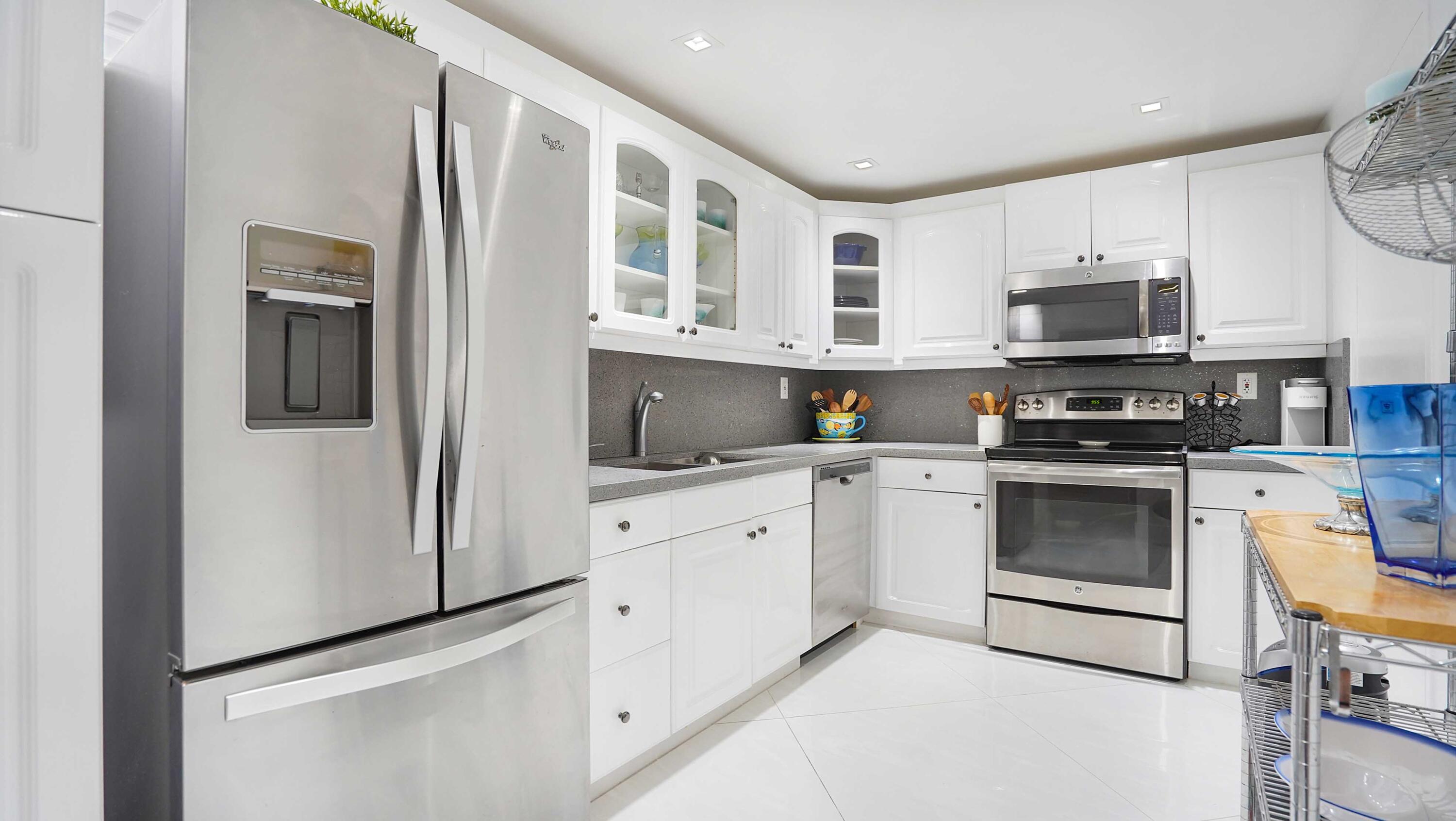 GALT TOWERS CONDO - Residential Lease