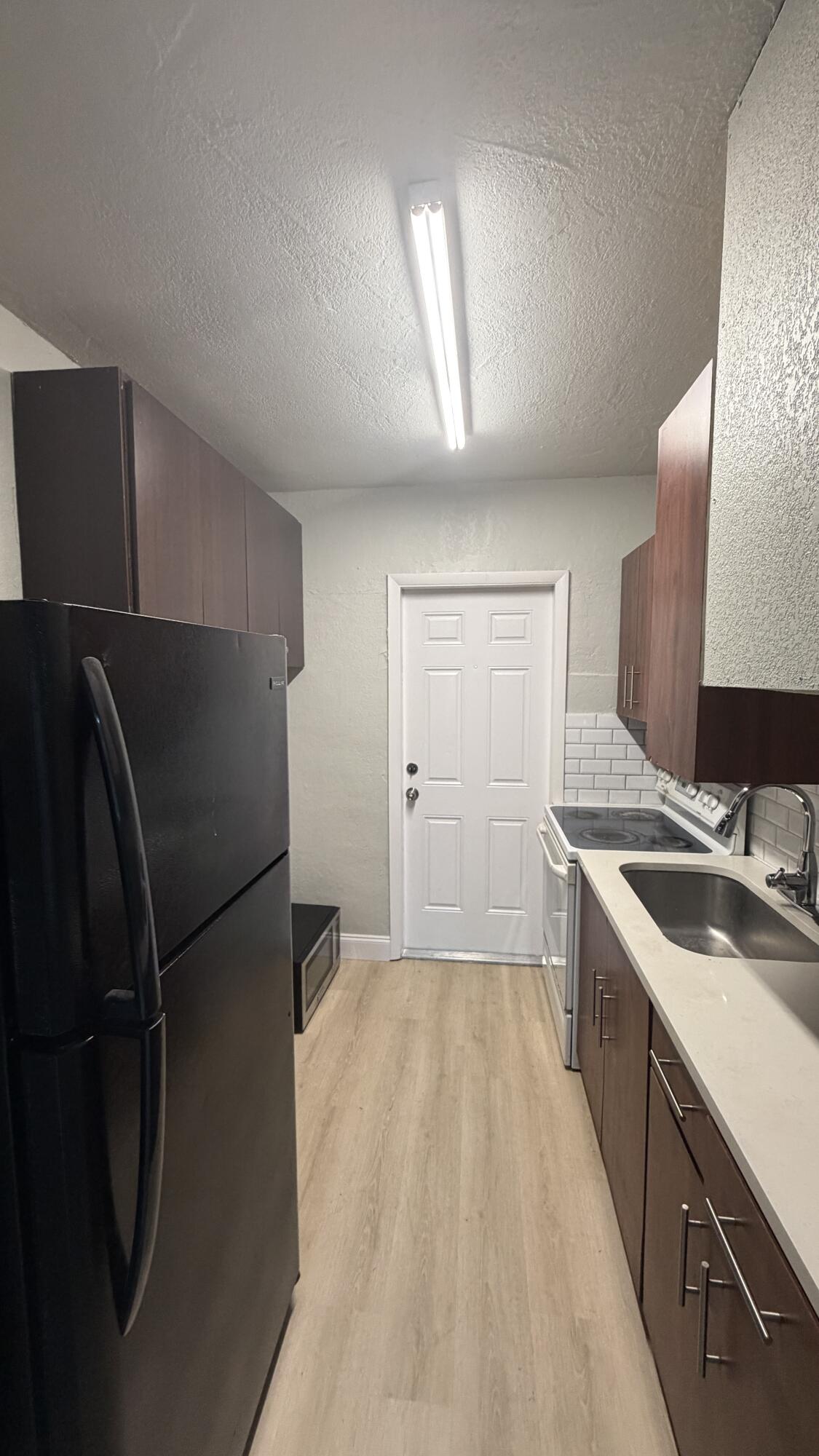 LINCOLN PARK FOURTH ADD - Residential Income