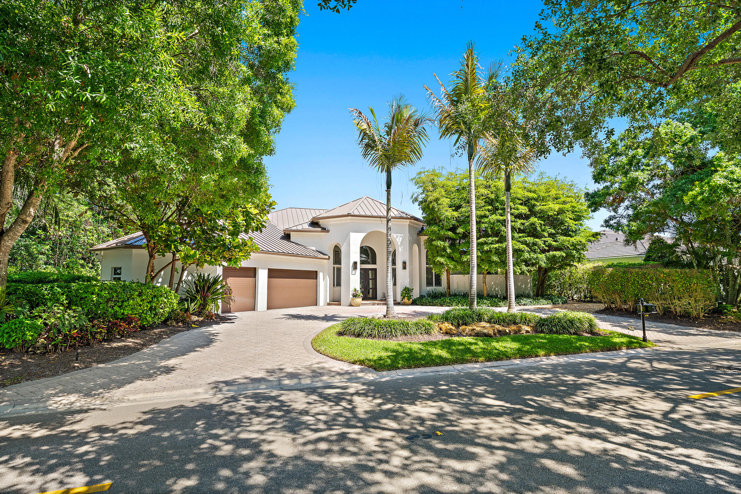 Admirals Cove - Residential