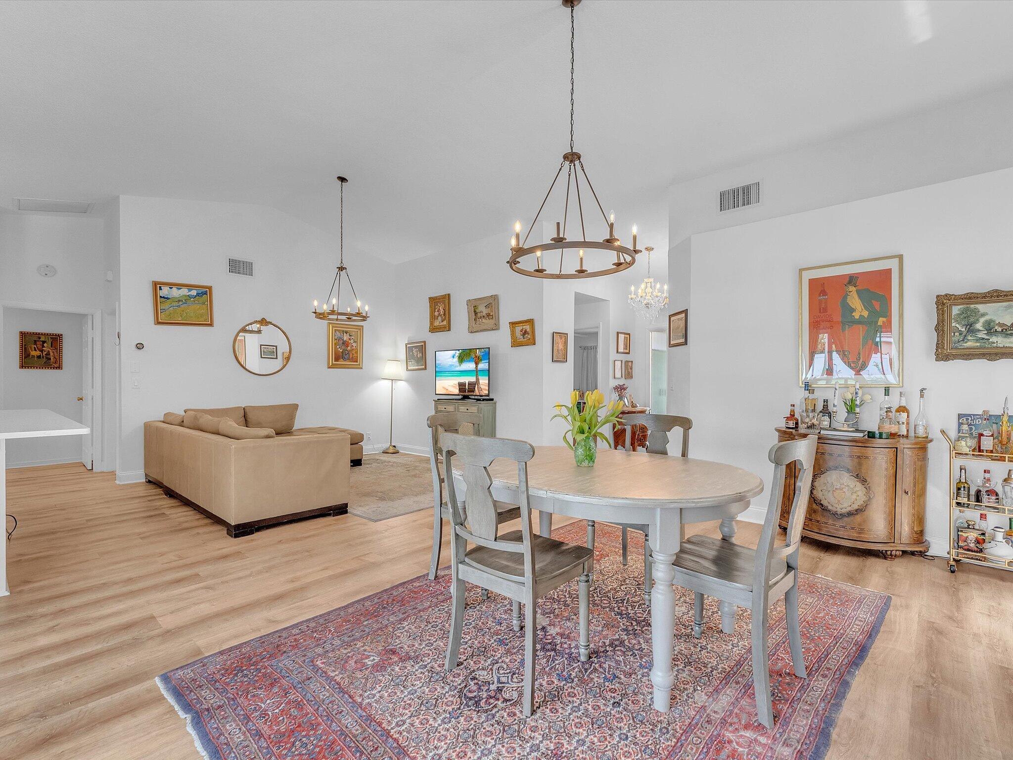 SIENA OAKS - Residential