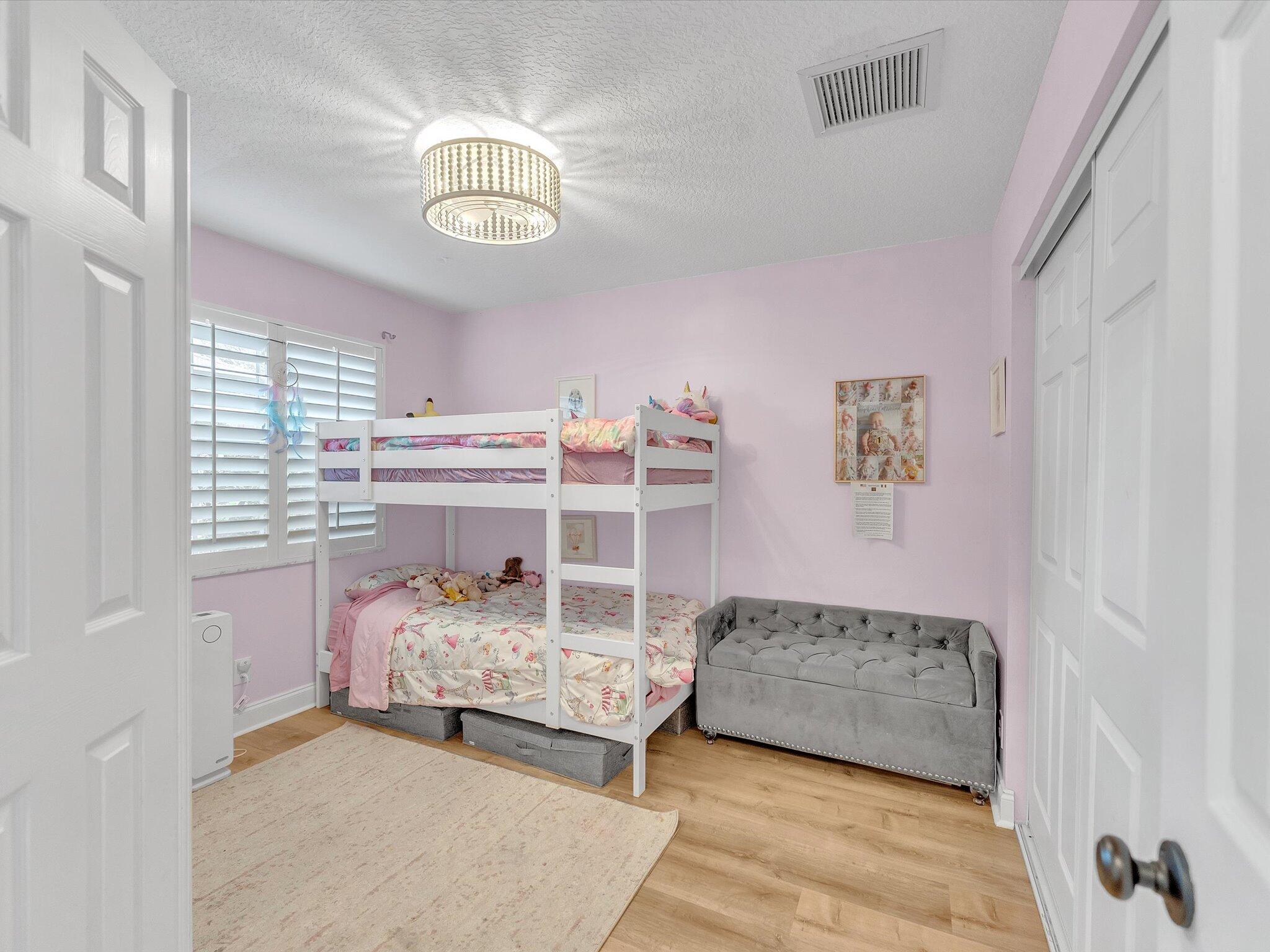 SIENA OAKS - Residential