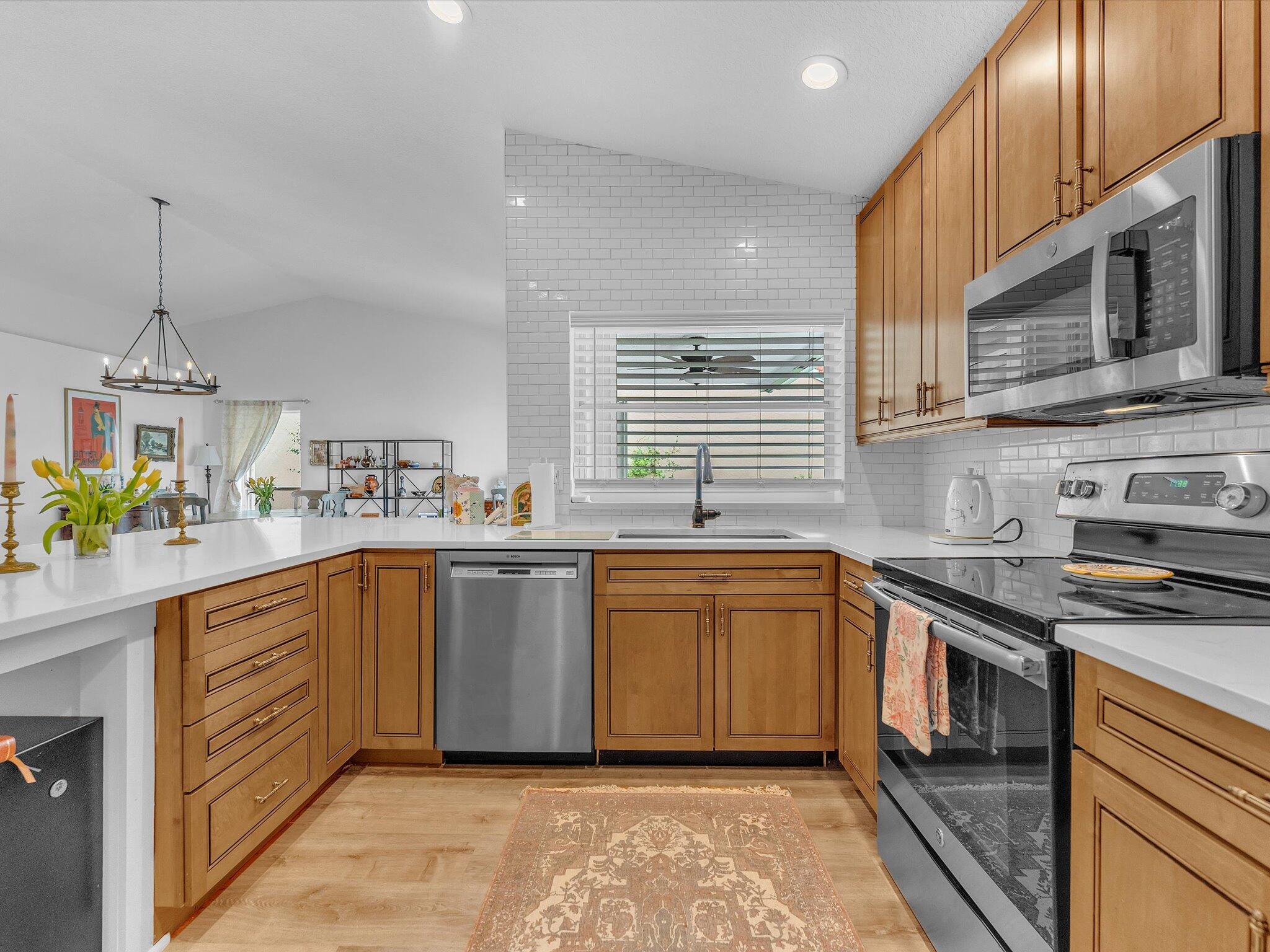SIENA OAKS - Residential