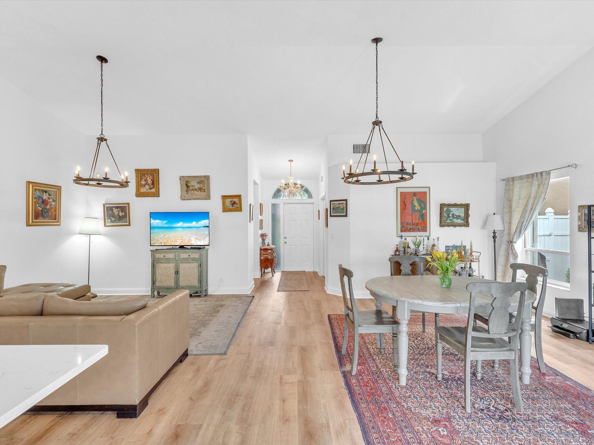 SIENA OAKS - Residential