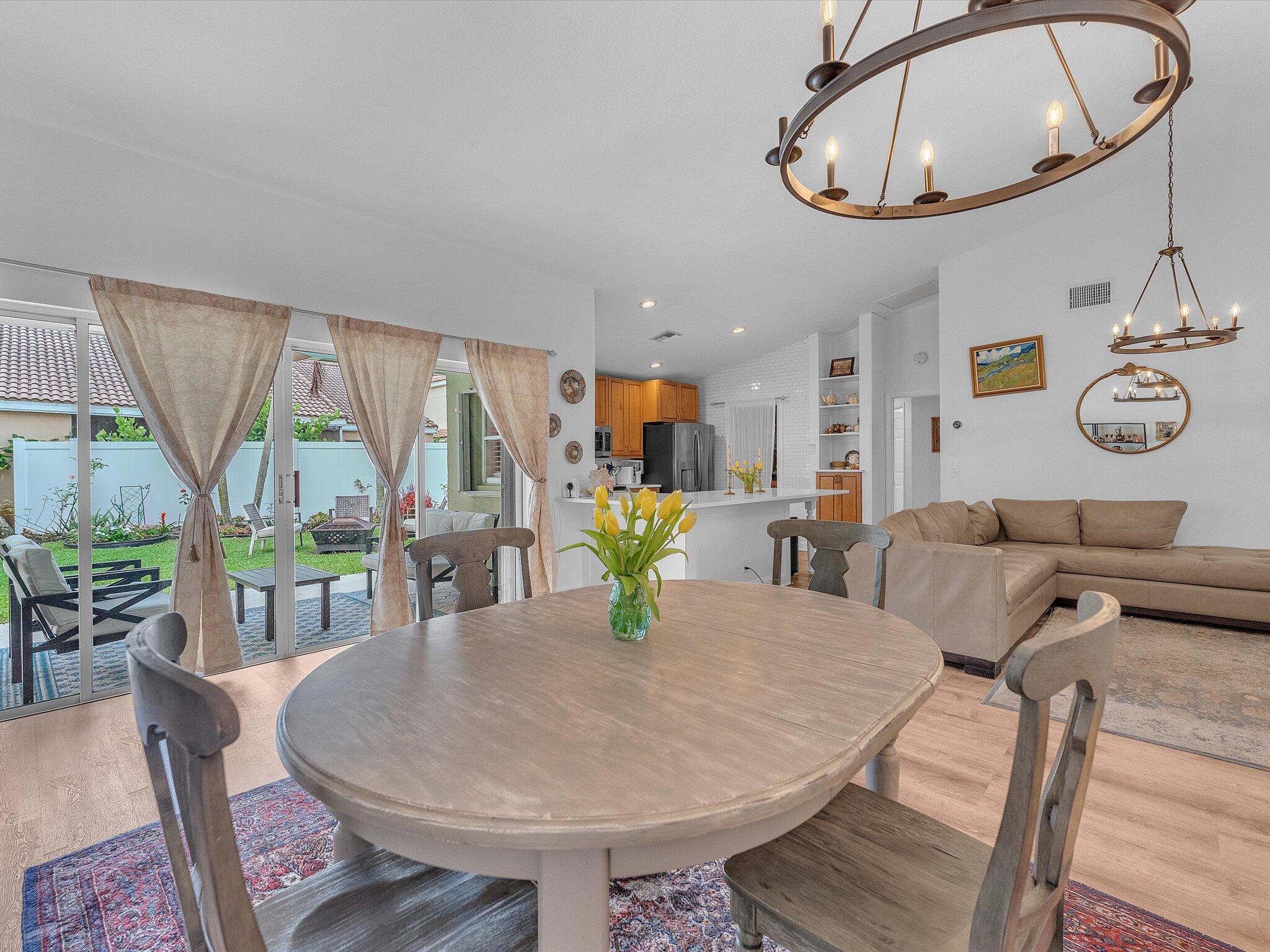 SIENA OAKS - Residential
