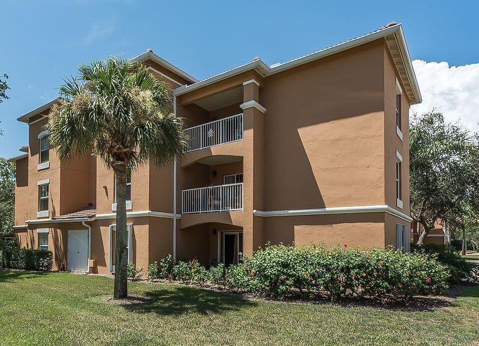 FAIRWAYS AT GRAND HARBOR - Residential