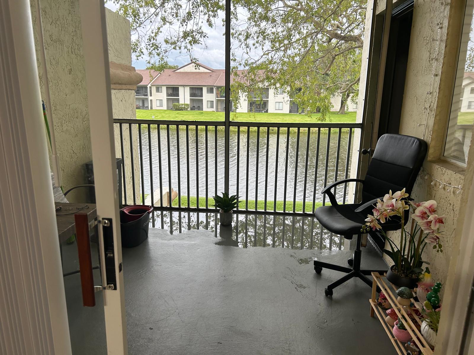 STERLING VILLAGES OF PALM BEACH LAKES CONDO - Residential Lease