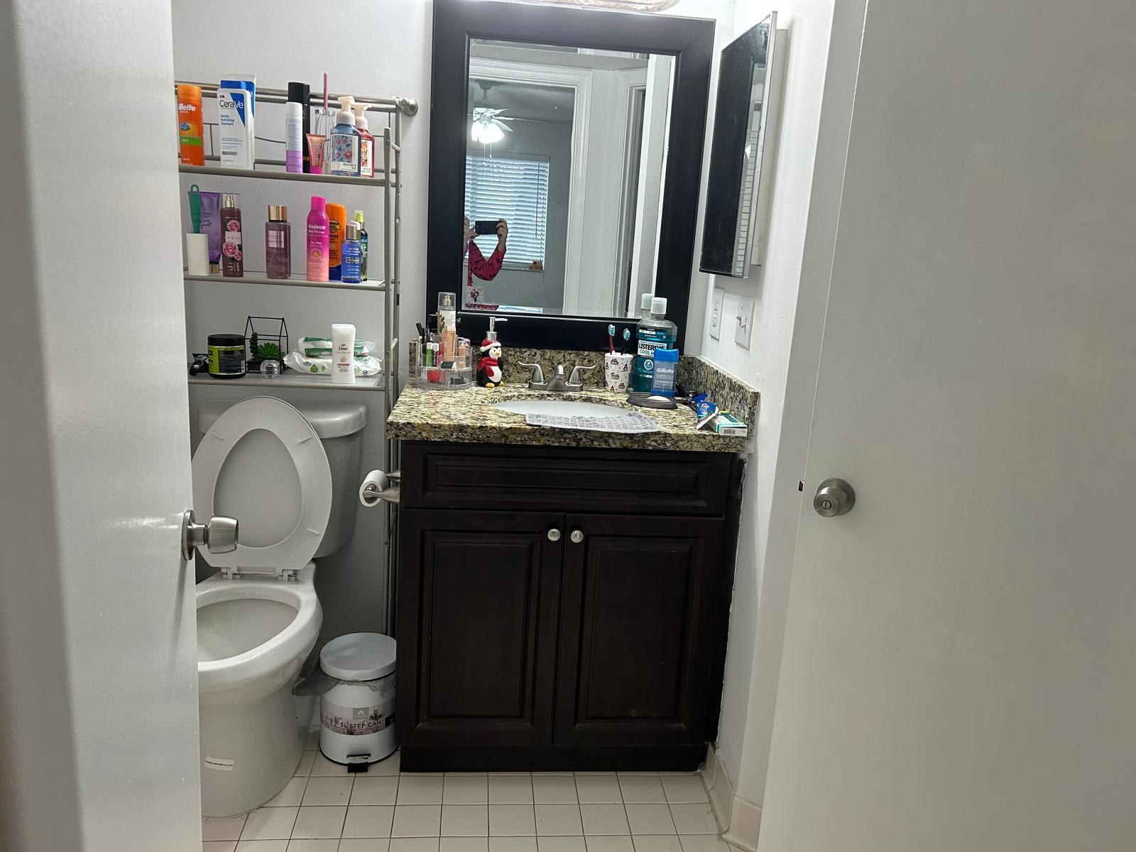 STERLING VILLAGES OF PALM BEACH LAKES CONDO - Residential Lease