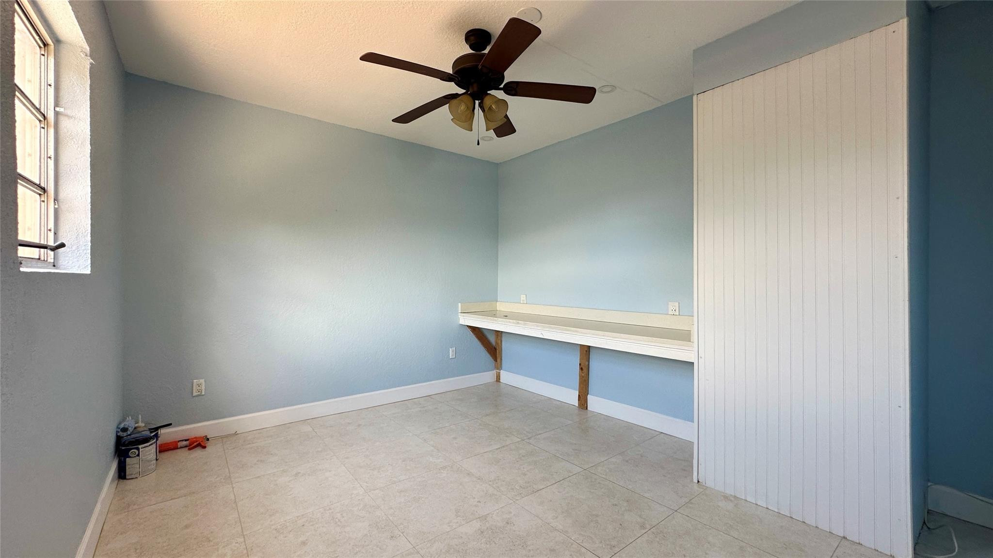 FAIRLAWN 1ST ADD - Residential Lease