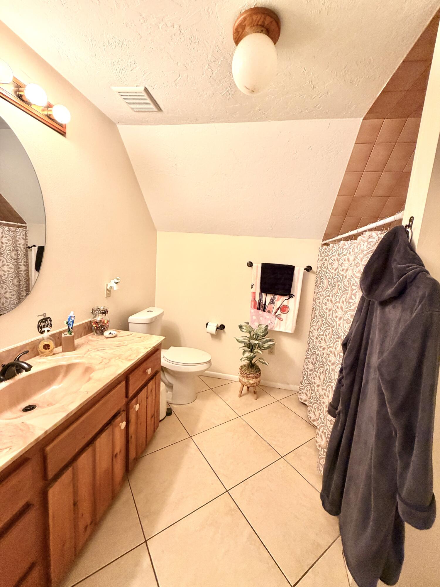 BET-HER ACRES - Residential
