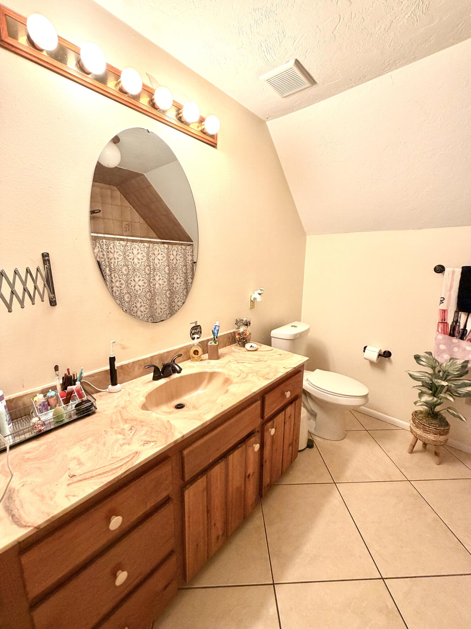 BET-HER ACRES - Residential